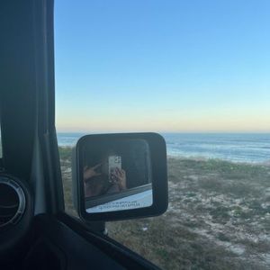 Meet your Posher, Caitlin